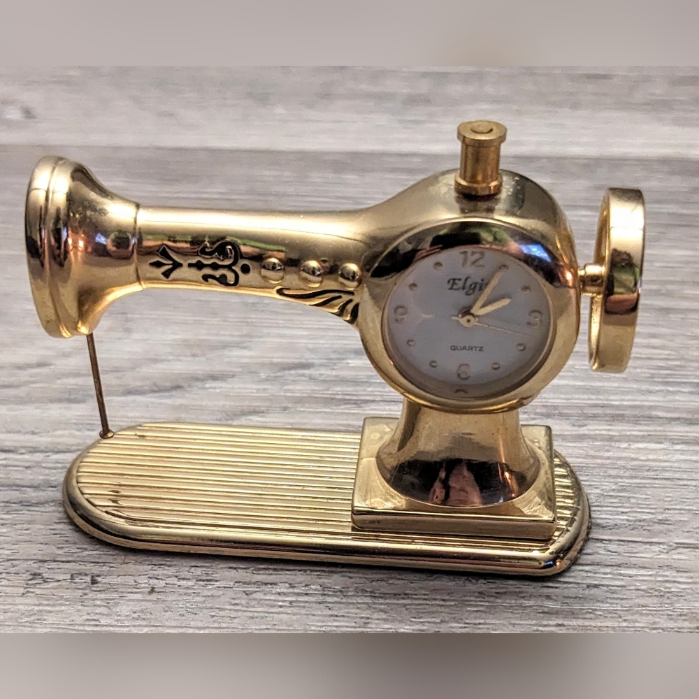 Vintage "Elgin" Gold Tone Sewing Machine Shaped Mini Clock Quartz - Picture 2 of 11